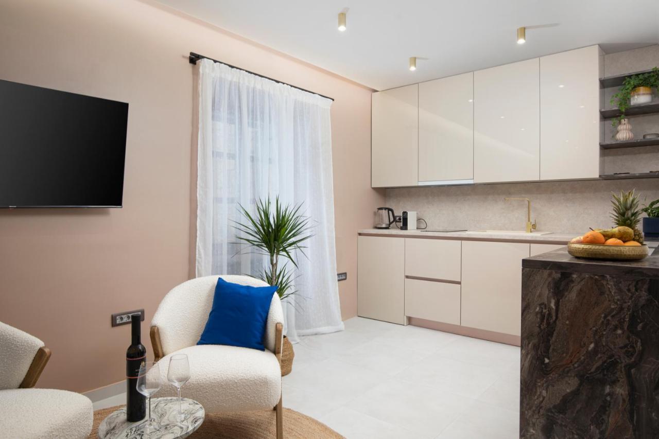 Twins Amphitheatre Apartments PUY 외부 사진